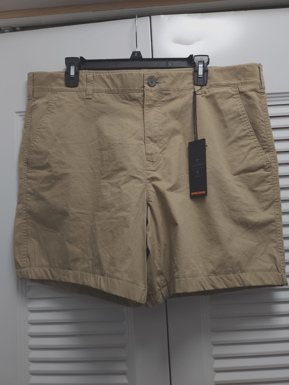 NWT Marc Anthony Men’s Flex+ Khaki Chino Shorts Size 38 – 98% Cotton 2% Spandex
